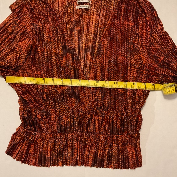 Urban Outfitters Women’s Plisse Peplum Crop Top Brown - Picture 4 of 11